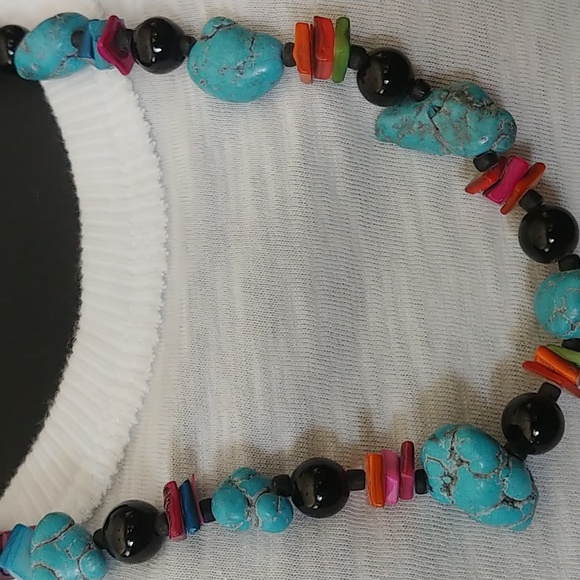 Handcrafted Natural Genuine Turquoise Necklace - Picture 3 of 8